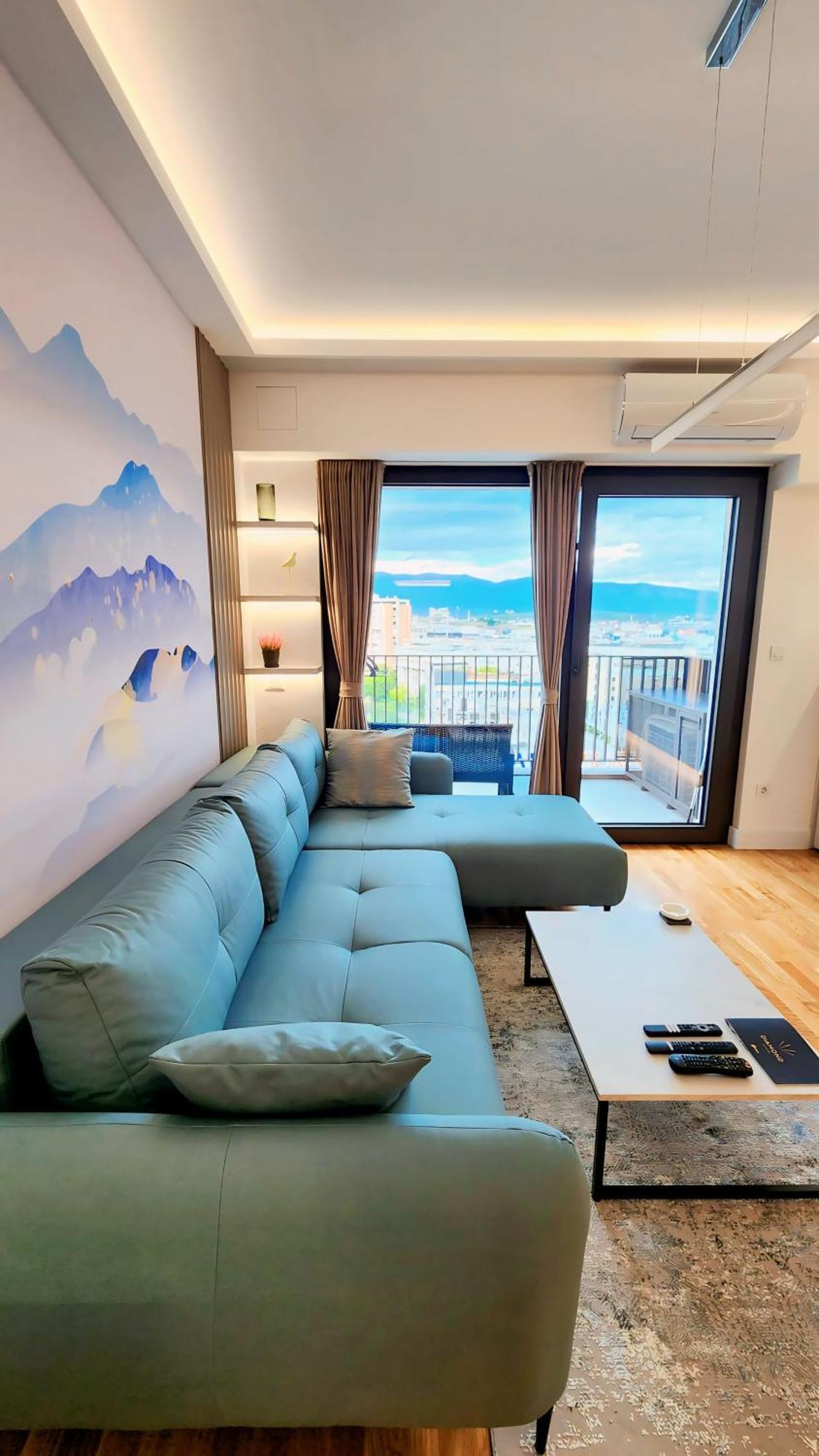 Diamond Residences 10Th Fl. Lux Apt. W/ City View Skopje Eksteriør billede